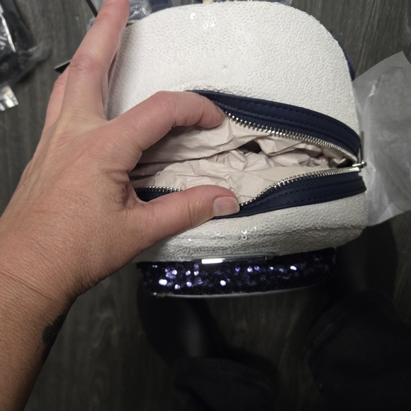 NFL Loungefly sequin mini backpack & Insert Organizer - Picture 5 of 7